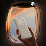 Joyroom 3 in 1 Powerbank mit 10000mAh Kapazit&auml;t clean Design 2x USB-A 2.4 & 1x USB-C (In+Out) - Weiss