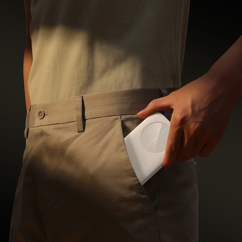 Joyroom 3 in 1 Powerbank mit 10000mAh Kapazit&auml;t clean Design 2x USB-A 2.4 & 1x USB-C (In+Out) - Weiss