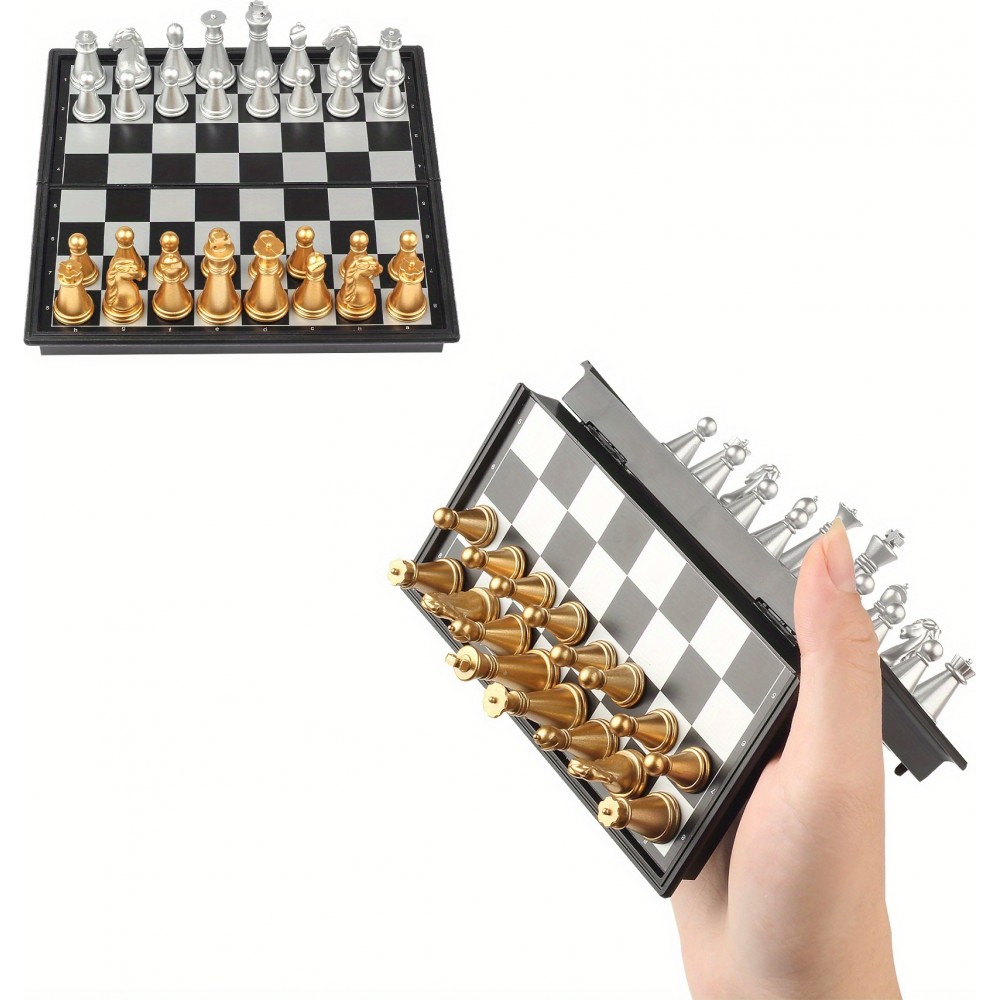 Mini jeu d'&eacute;checs magn&eacute;tique pliable portable (12 cm) id&eacute;al pour les voyages avec pi&egrave;ces dor&eacute;es et argent&eacute;es