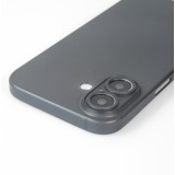 Coque iPhone 16 - Plastique ultra-fin texture mat semi-transparent - Noir
