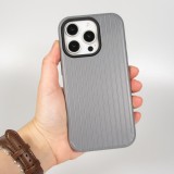Coque iPhone 16 Pro Max - Rayée en plastique dur avec renforts en silicone protection antichoc au design texturé - Gris