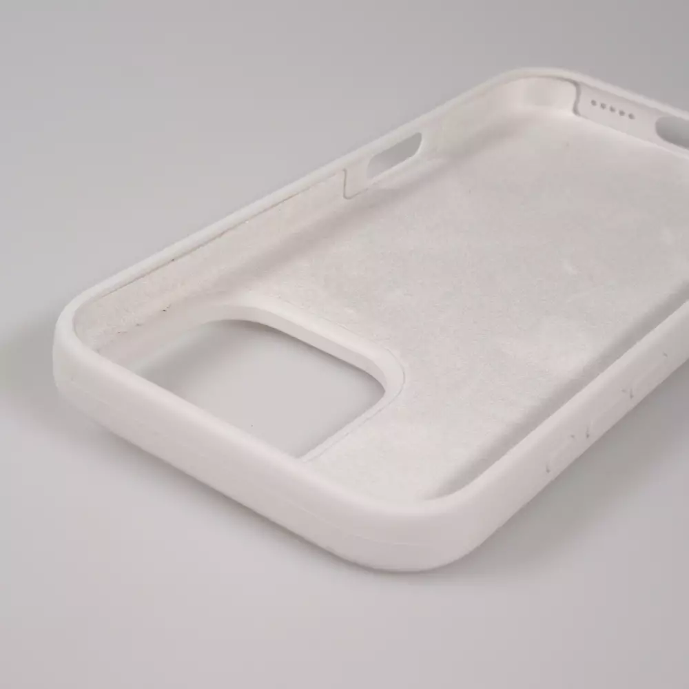 iPhone 16 Pro Case Hülle - Soft Touch - Weiss