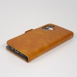 Etui cuir iPhone 17 - Flip Wallet en cuir véritable avec stripe design et compartiment à cartes - Brun clair