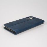 Etui cuir iPhone 17 - Flip Wallet vintage avec fermeture aimantée et compartiment cartes - Bleu