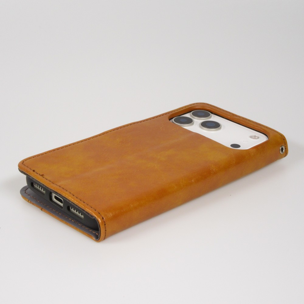Etui cuir iPhone 17 Pro Max - Flip Wallet en cuir véritable avec stripe design et compartiment à cartes - Brun clair