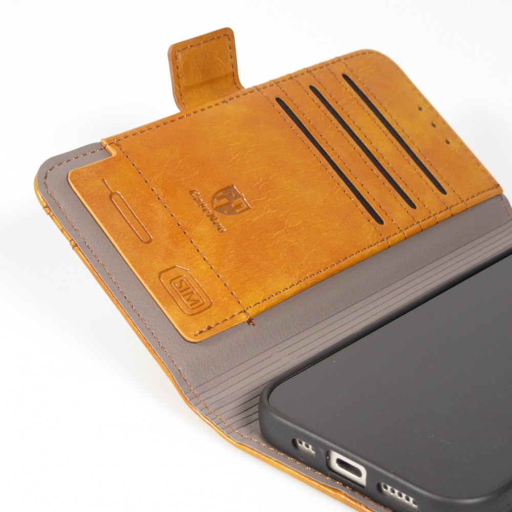 Etui cuir iPhone 17 Pro Max - Flip Wallet en cuir véritable avec stripe design et compartiment à cartes - Brun clair