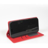 Etui cuir iPhone 17 Pro Max - Flip Wallet vintage avec fermeture aimantée et compartiment cartes - Rouge