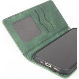 Etui cuir iPhone 17 Pro Max - Flip Wallet vintage avec fermeture aimantée et compartiment cartes - Vert foncé