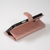 Fourre iPhone 16 Pro Max - Flip matelassé élégant avec fermeture magnétique et lanière et emplacements pour cartes - Or rose